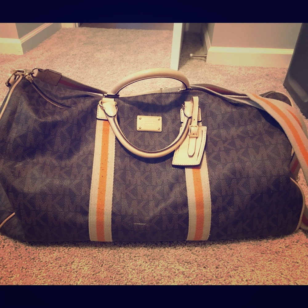Michael Kors Jet Setter Weekend Duffel
